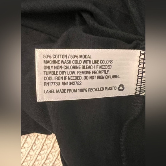 Women’s Pj set size XS and Small 🐆🖤🤎 - Picture 15 of 16